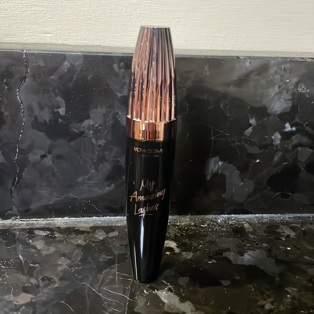 WOW Black Mascara